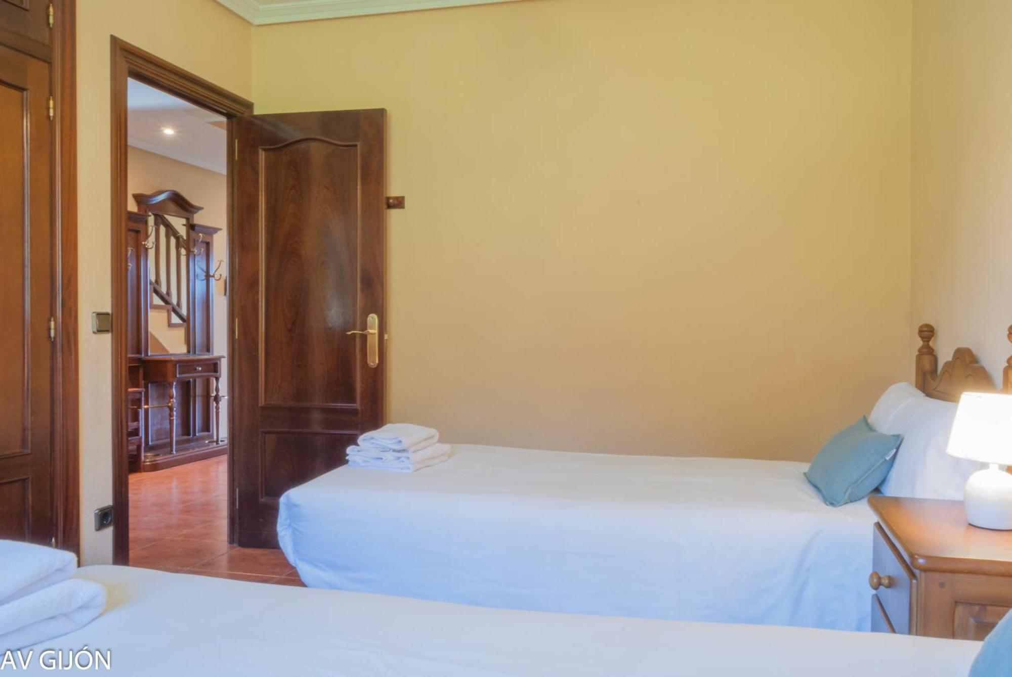 Av Gijon Estanco 252 Villa Bagian luar foto
